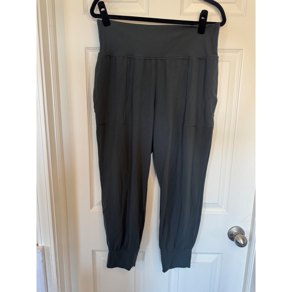 Athleta Salutation Jogger in Powervita Dark Gray Charcoal High Rise Pants LP